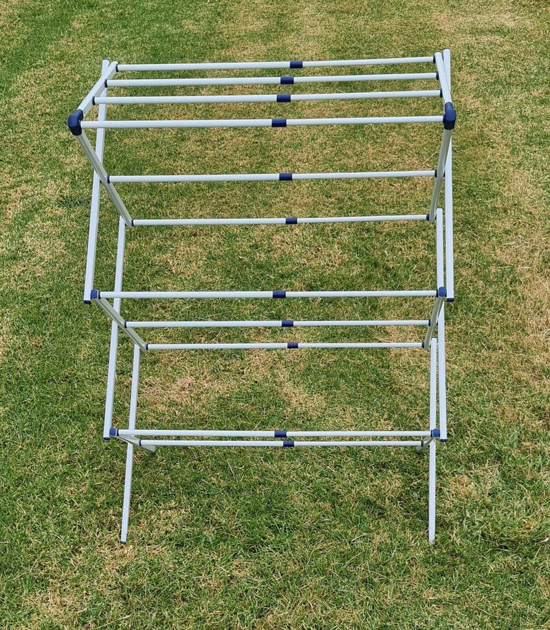 On The Road RV Extendable Clothes Airer