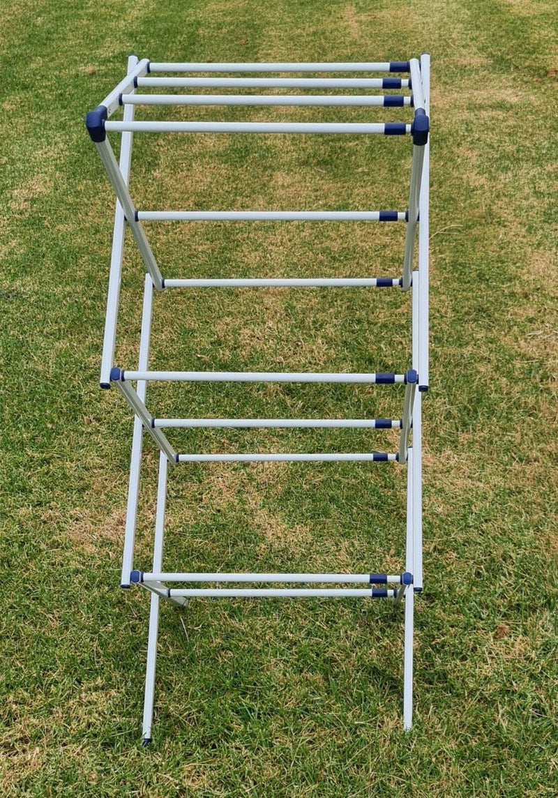 On The Road RV Extendable Clothes Airer