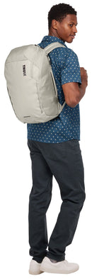 Thule Chasm 26L Everyday Backpack - Sand (Travel Bag w/ Laptop Pocket)