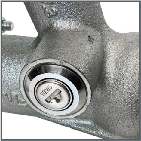 ALKO Lockable Coupling 2000kg 3 Bolt With Lock & Keys