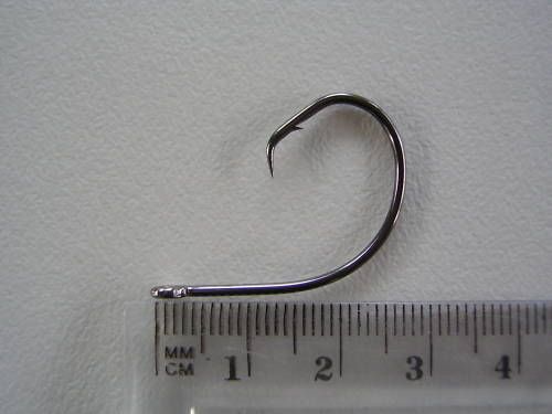 1 Box of Mustad 39951NPBLN Demon Circle Chemically Sharpened Fishing Hooks