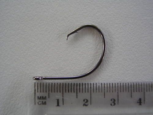 1 Box of Mustad 39951NPBLN Demon Circle Chemically Sharpened Fishing Hooks