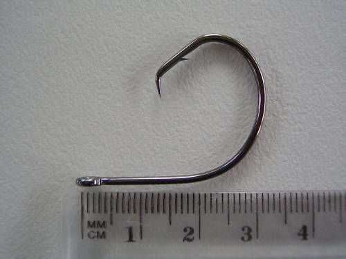 1 Box of Mustad 39951NPBLN Demon Circle Chemically Sharpened Fishing Hooks