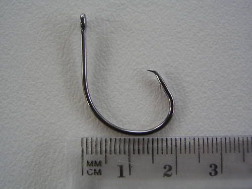 1 Box of Mustad 39951NPBLN Demon Circle Chemically Sharpened Fishing Hooks