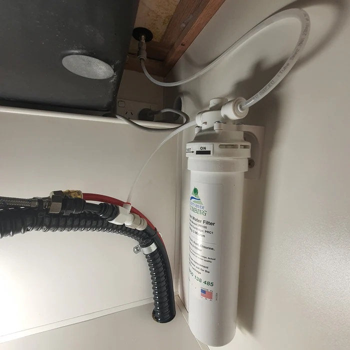 Plenty River Plumbing Water Filter System (With Tap)