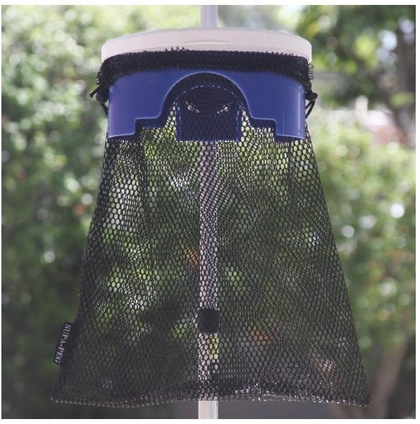 Supapeg Croc Bin V.2 includes a black Mesh Bag