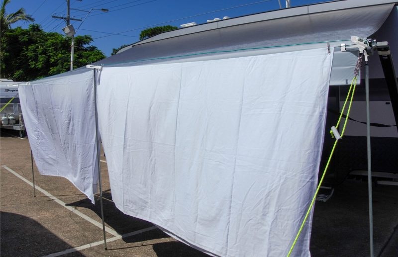 Caravan & RV Clothesline Rollout Awnings