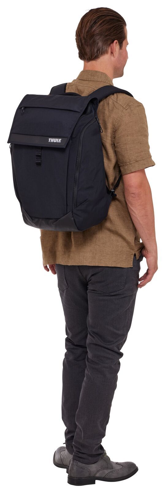 THULE Paramount 27L Water-Resistant Backpack w/ 16" Laptop Compartment in Black