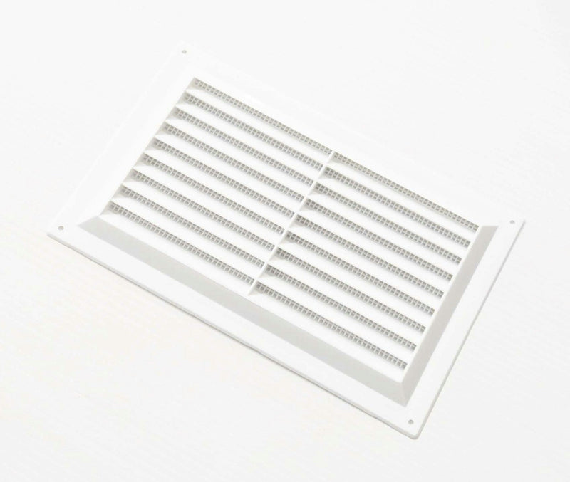 Plastic Vent (Screw On) White 225mm x 150mm