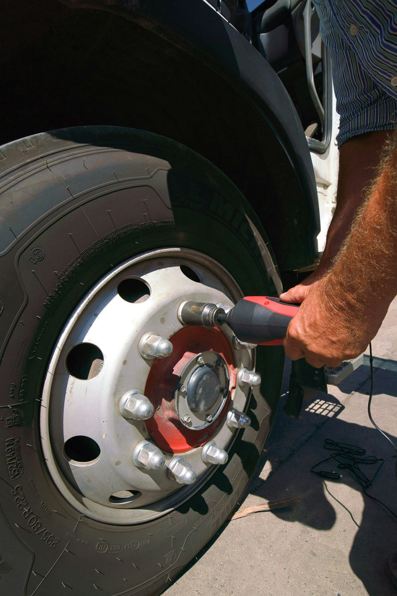 Maxi Jak 10 ton - tyre changing made easy on your heavy vehicles