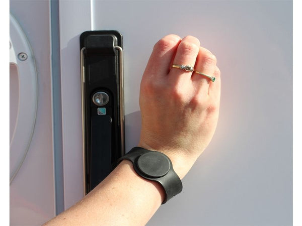 Camec Keyless Entry Adjustable Wrist Ban Key - Black