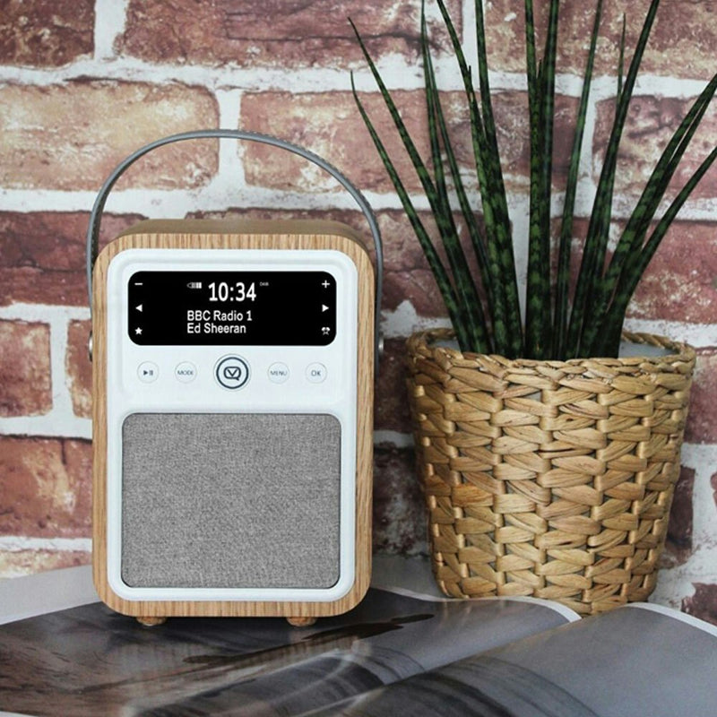 View Quest Monty Retro DAB+ Digital AM/FM Radio/Bluetooth/Wireless Speaker Oak