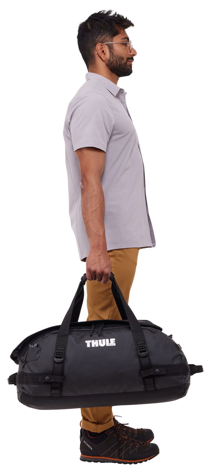 Thule Chasm Duffel Bag 40L in Black