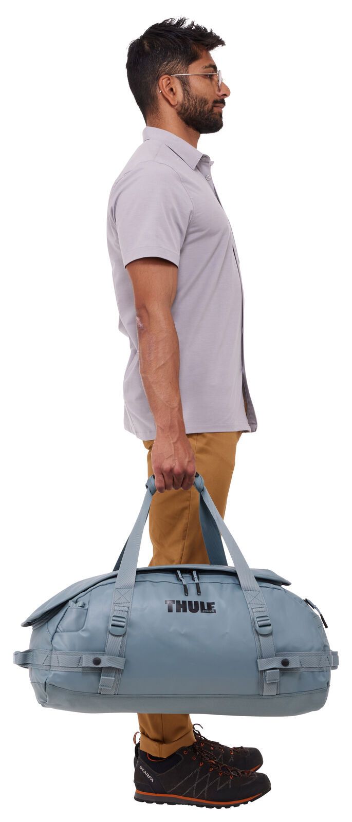 Thule Chasm 40L Duffel Overnight Bag Convertible Backpack Duffle in Pond