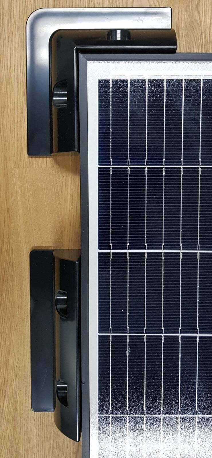 Black Solar Panel ABS Plastic Corner plus Mid Brackets