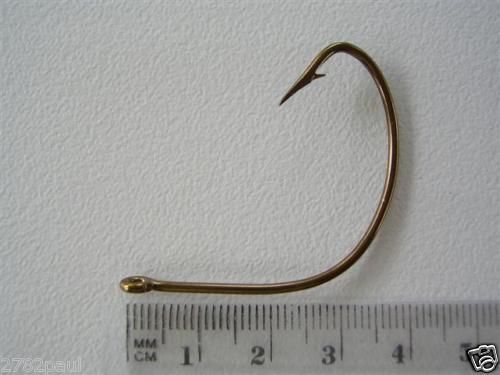 1 Box of Mustad 37140 Bronze Wide Gap Fishing Hooks