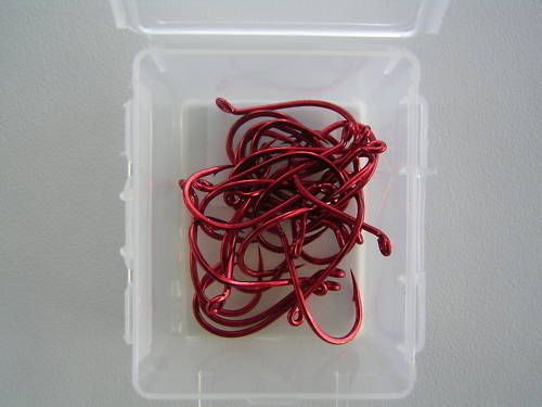 1 Box of Mustad 92554NPNR Big Red Chemically Sharpened Fishing Hooks