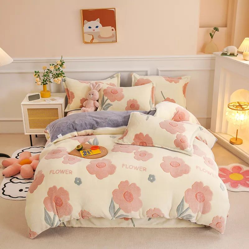 Winter Bliss: Double-Sided Velvet Duvet Cover for Cozy Comfort