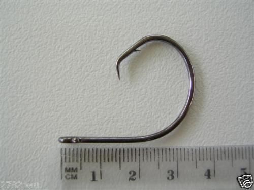 1 Box of Mustad 39951NPBLN Demon Circle Chemically Sharpened Fishing Hooks