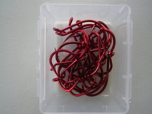 1 Box of Mustad 92554NPNR Big Red Chemically Sharpened Fishing Hooks